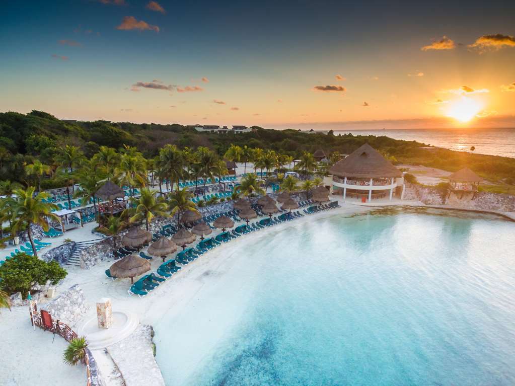 Occidental At Xcaret Destination Ξενοδοχείο Xcaret Park Φύση φωτογραφία Aerial view of the beach at the Hard Rock Hotel Cancun